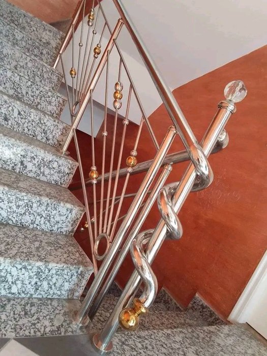 Tout travaux des rampes d'escalier et de décoration en inox